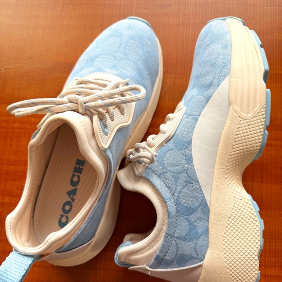 Coach Sneakers Tech Runner in Blue - Picture 1 of 4